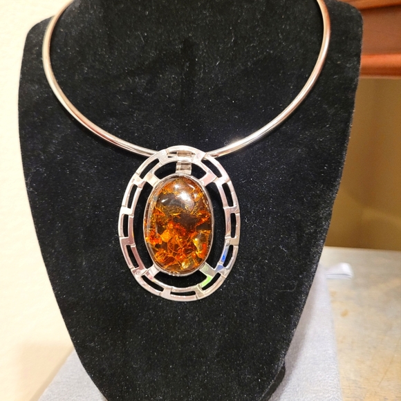 Genuine Amber Silver Pendant - Picture 7 of 12